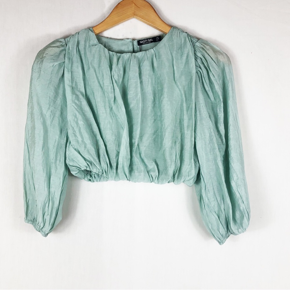 NWT Nasty Gal Long Sleeve Puffer Crop Top | Sage Green | Size 6